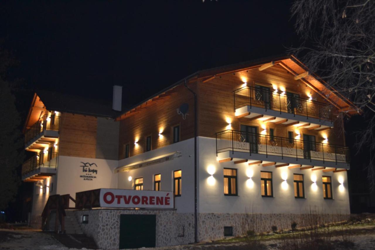 Tri Kopy*** - Penzion, Restauracia A Pizza Smrecany Luaran gambar